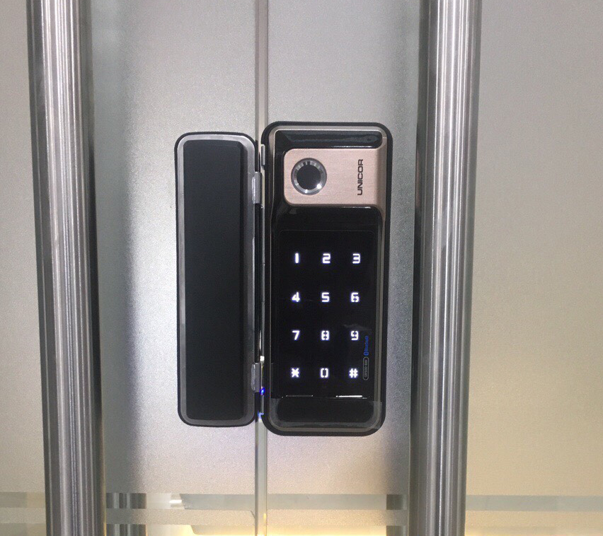 Khóa cửa kính Unicor GR500 - FW - CL
