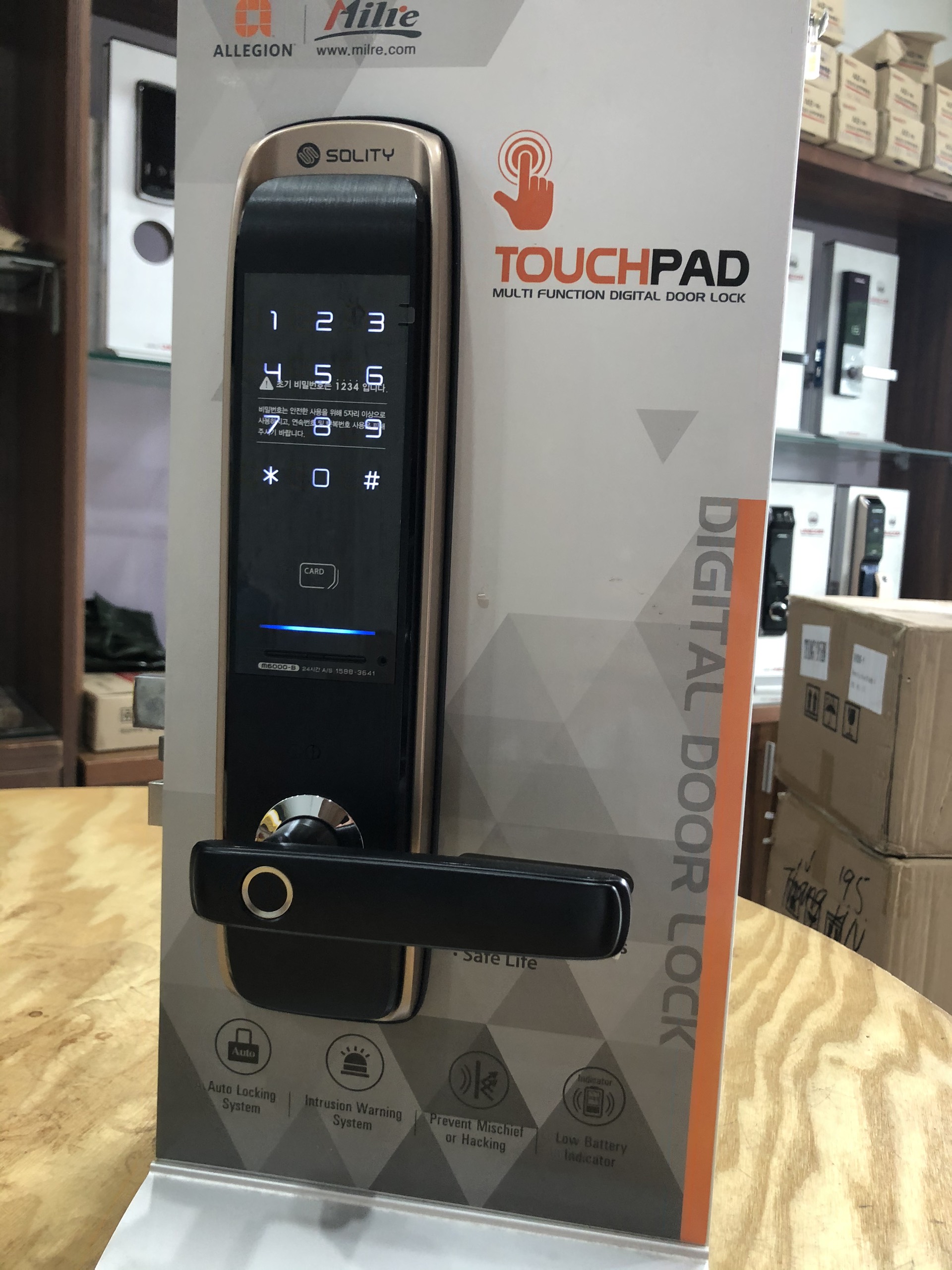 Khóa cửa vân tay Solity GM-6000BK