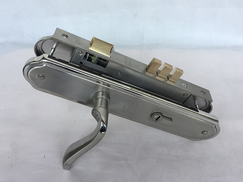 Khóa tay gạt Inox cửa gỗ IK 8503
