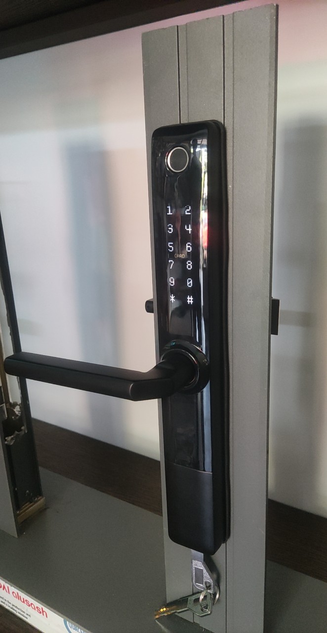 Khóa vân tay cửa nhôm Hilux S1B-TTB