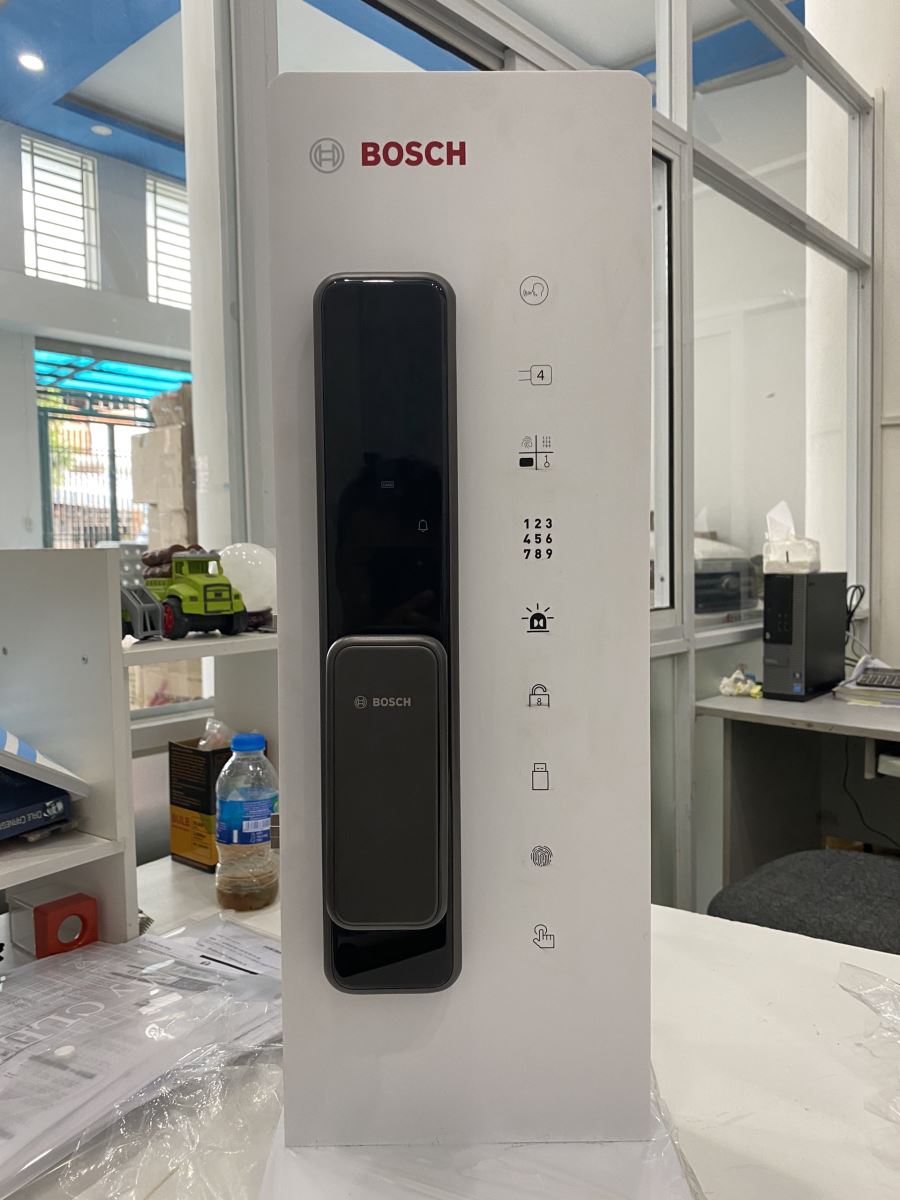Khóa cửa vân tay Bosch EL600B (Nhận diện khuôn mặt Face ID)