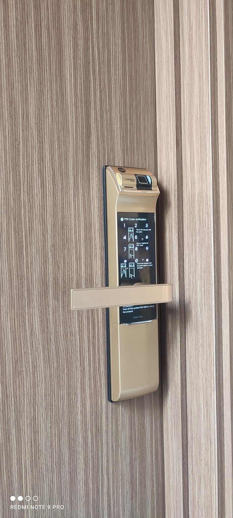 Khóa vân tay Yale YDM4109A